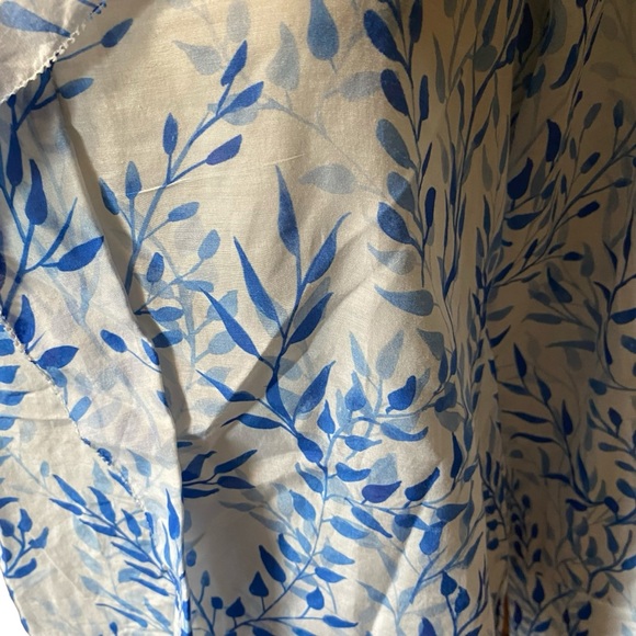 Carlisle women’s leave design white blue long sleeve blouse (4) - Picture 3 of 7